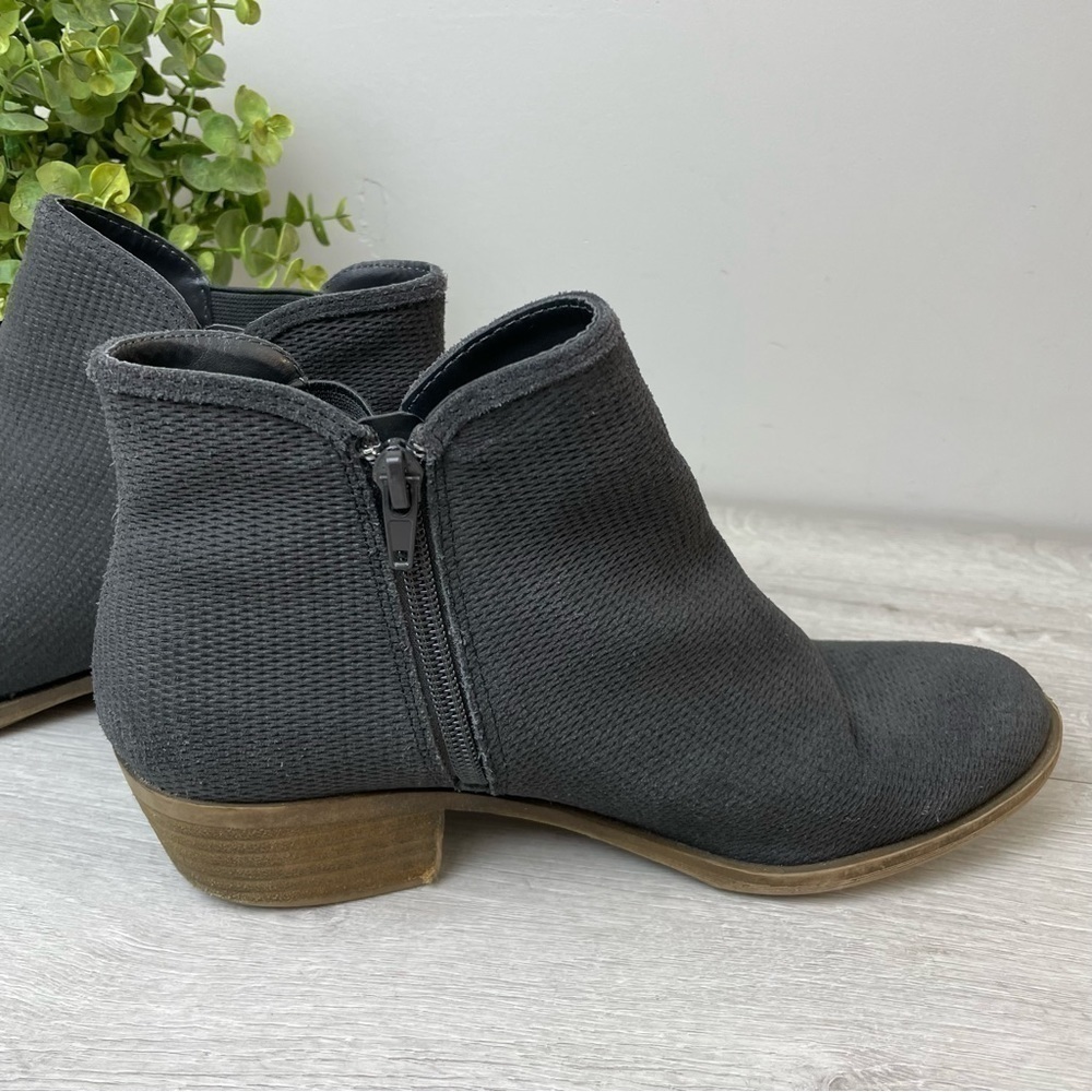 KENSIE Gerona Gray Suede Booties Size 8.5M - Picture 4 of 10